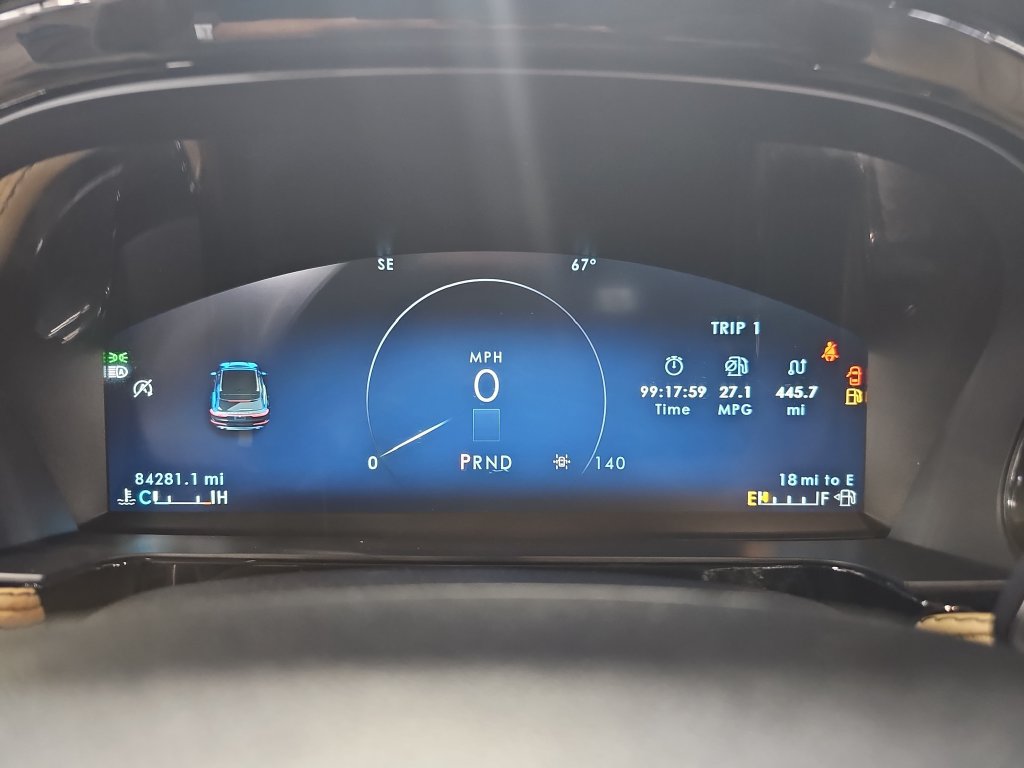 Used 2023 Lincoln Corsair Reserve AWD/4WD image 19