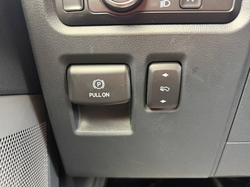 Used 2022 Ford F150 Lariat AWD/4WD image 25