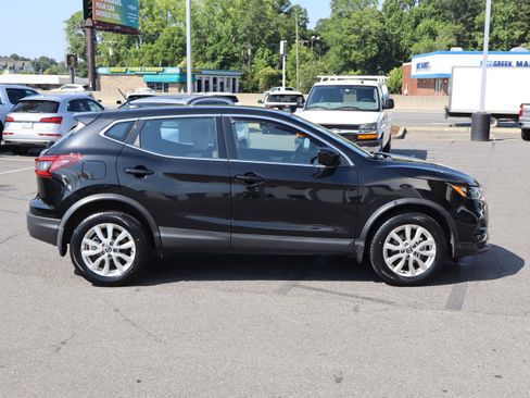 Used 2021 Nissan Rogue Sport S FWD image 11