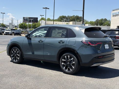 New 2026 Honda HR-V EX-L image 3