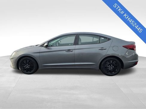 Used 2019 Hyundai Elantra SE image 4