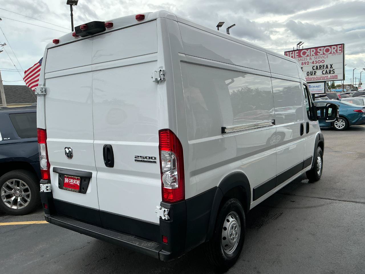 Used 2023 RAM ProMaster 2500 FWD image 4