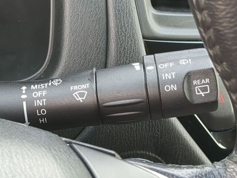 Used 2013 Nissan Pathfinder SV w/ Trailer Tow Pkg AWD/4WD image 25