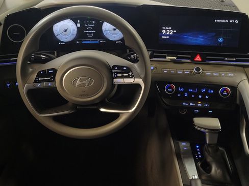Used 2024 Hyundai Elantra SEL image 22