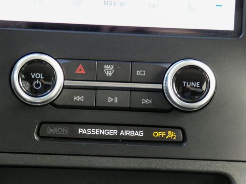 Used 2022 Ford Edge Titanium image 17