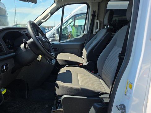 Used 2022 Ford Transit 350 XLT RWD image 4