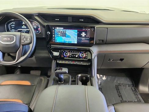 Used 2025 GMC Sierra 1500 AT4 w/ Technology Package AWD/4WD image 35