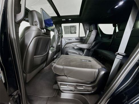 Used 2024 Cadillac Escalade V AWD/4WD image 23