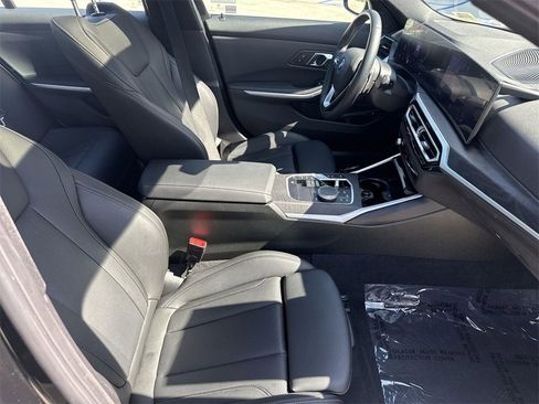 Used 2024 BMW 330e image 26