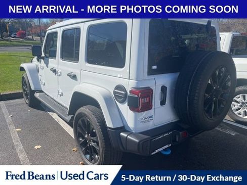 Used 2022 Jeep Wrangler Unlimited Sahara w/ Cold Weather Group image 4