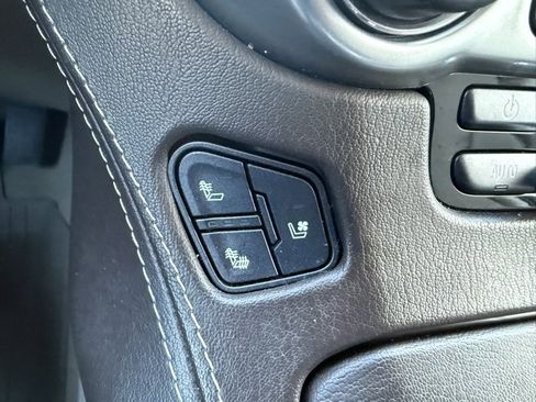 Used 2019 Chevrolet Tahoe Premier image 23