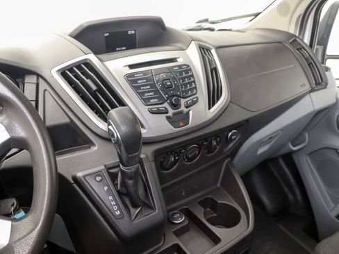 Used 2018 Ford Transit 150 XLT image 17