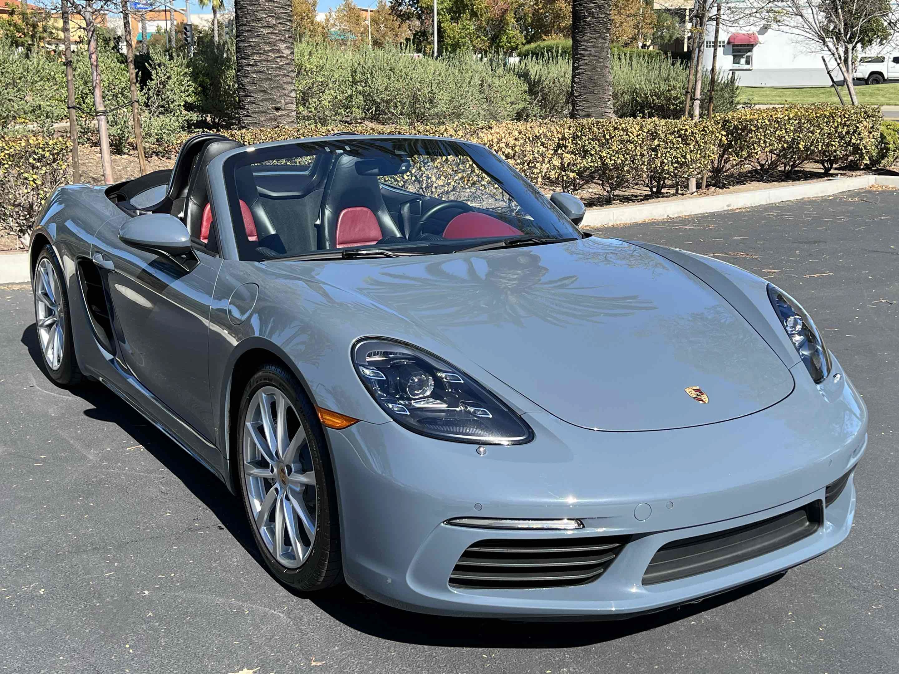Used 2017 Porsche 718 Boxster RWD image 7