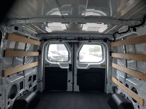 Used 2024 Ford Transit 250 Low Roof w/ Exterior Upgrade Package image 15