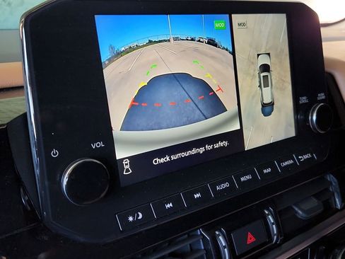 Certified 2024 Nissan Pathfinder Platinum image 31