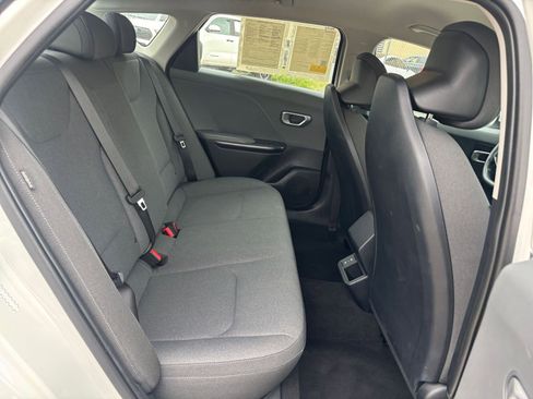 Used 2025 Kia K4 FWD image 24