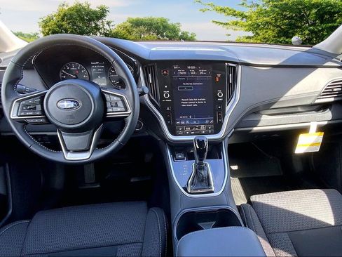 Certified 2025 Subaru Outback Premium image 7