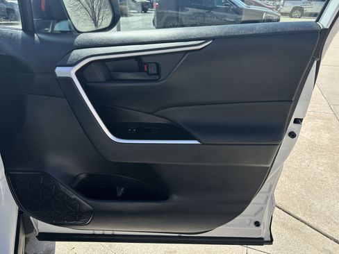 Used 2025 Toyota RAV4 LE image 28