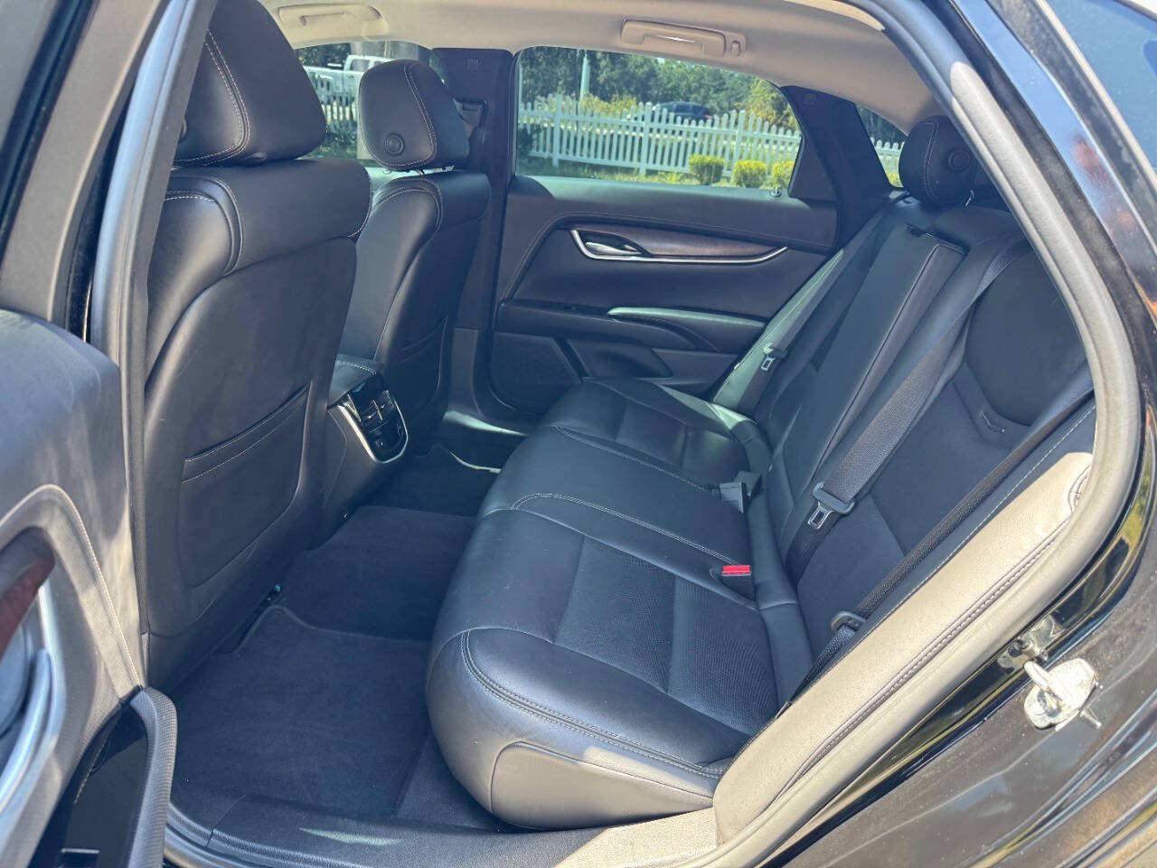 Used 2019 Cadillac XTS Luxury FWD image 12