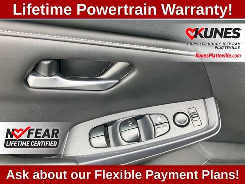 Used 2024 Nissan Sentra SV image 12