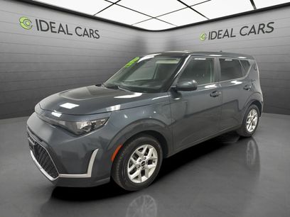 Used 2023 Kia Soul LX w/ Option Group 015