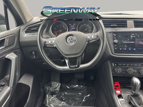 Used 2019 Volkswagen Tiguan SE image 8