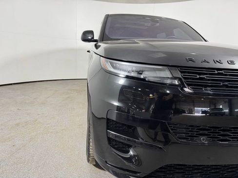 Used 2023 Land Rover Range Rover Sport SE Dynamic image 4
