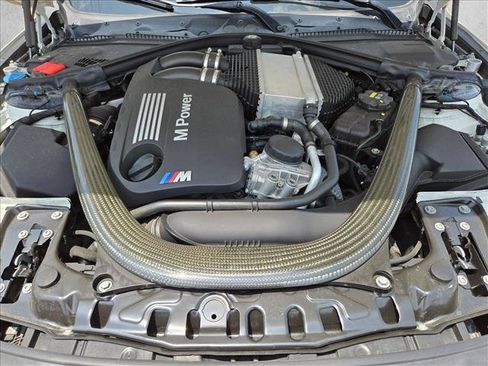 Used 2018 BMW M3 RWD image 23