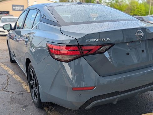 Used 2024 Nissan Sentra SV FWD image 6