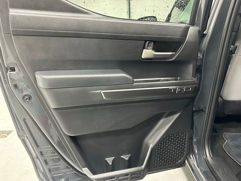 Used 2025 Toyota Tacoma TRD Sport AWD/4WD image 41