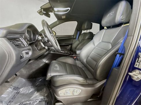 Used 2022 Porsche Macan GTS image 11