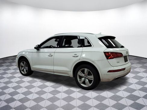 Used 2018 Audi Q5 2.0T Premium Plus w/ Premium Plus Package image 3