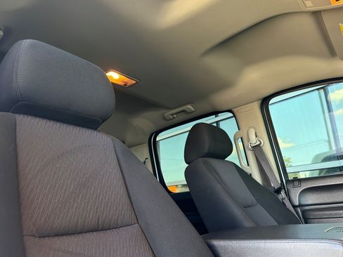 Used 2014 GMC Sierra 3500 SLE AWD/4WD image 18
