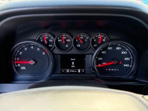 Used 2024 Chevrolet Silverado 2500 W/T image 27