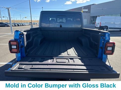 New 2026 Jeep Gladiator Willys image 25