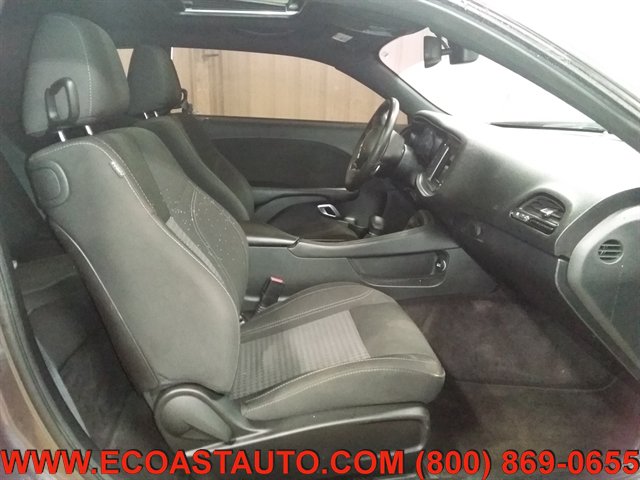 Used 2018 Dodge Challenger R/T w/ Blacktop Package RWD image 13