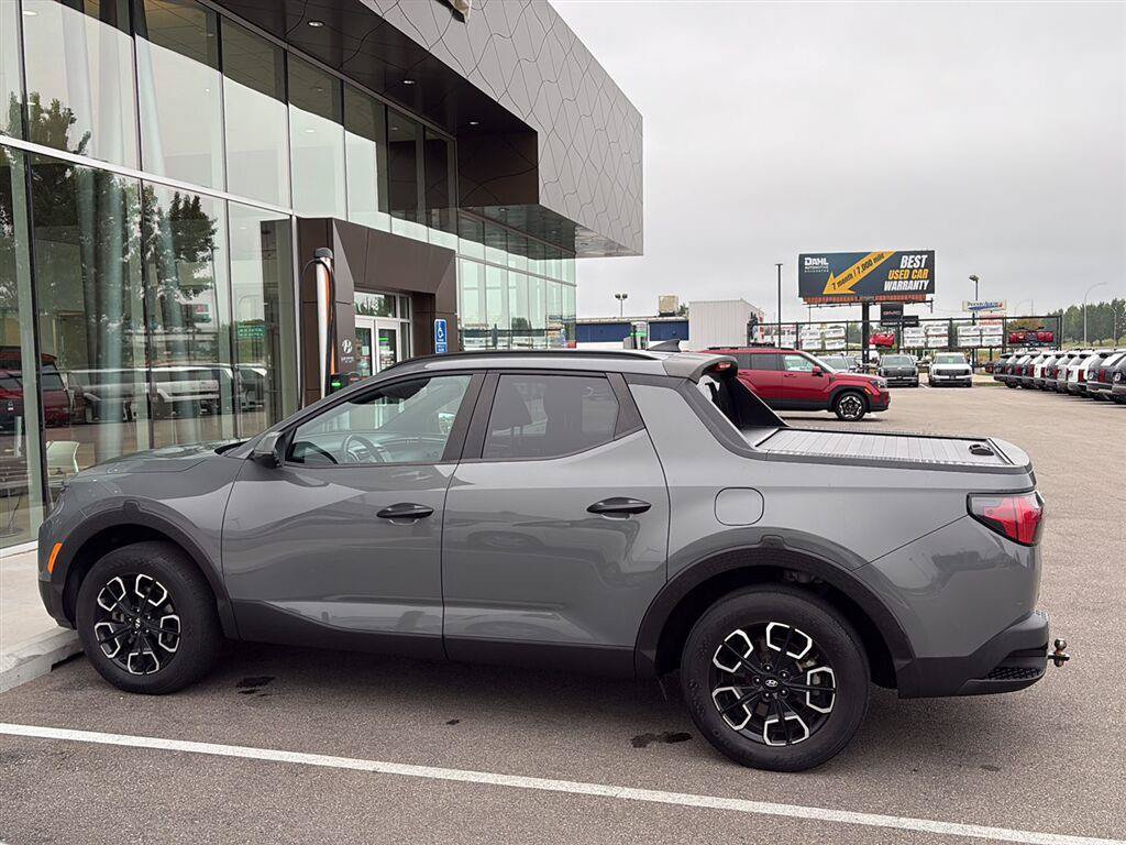 Certified 2022 Hyundai Santa Cruz SEL w/ Activity Package AWD/4WD image 2