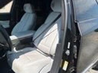 Used 2024 Cadillac Lyriq Luxury AWD/4WD video 3