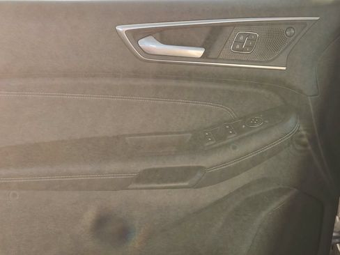 Used 2024 Ford Edge Titanium AWD/4WD image 23