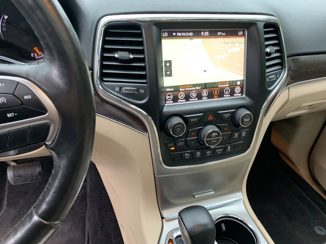 Used 2018 Jeep Grand Cherokee Limited w/ Luxury Group II AWD/4WD image 26