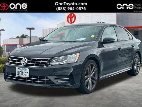 Used 2018 Volkswagen Passat 2.0T R-Line FWD image 1