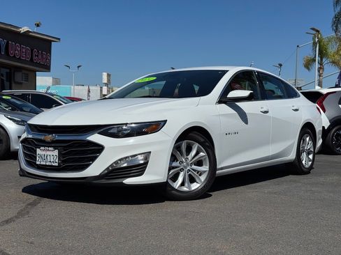 Used 2024 Chevrolet Malibu LT image 2