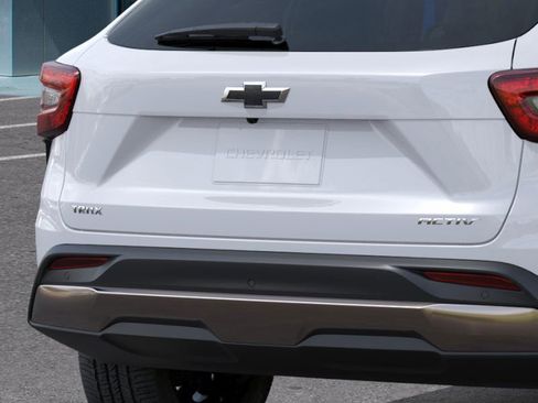 New 2026 Chevrolet Trax ACTIV w/ Driver Confidence Package image 38