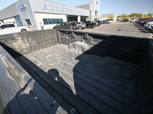 Used 2016 Ford F150 XL w/ Heavy-Duty Payload Package image 16