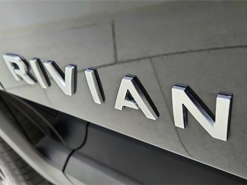 Used 2024 Rivian R1S Adventure image 17