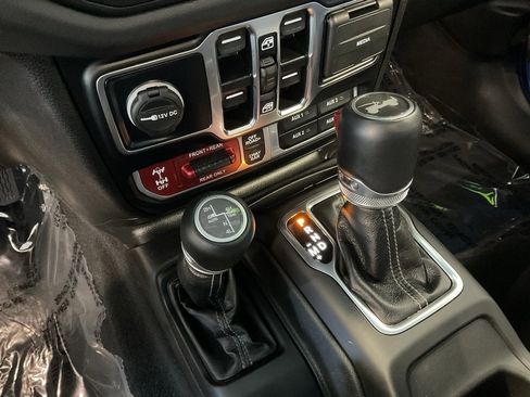 Used 2024 Jeep Wrangler Unlimited Rubicon image 19