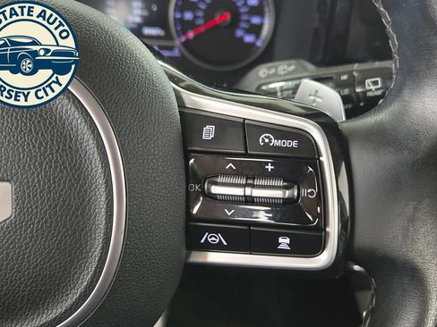 Used 2022 Kia Sorento EX w/ Panoramic Sunroof Package AWD/4WD image 14