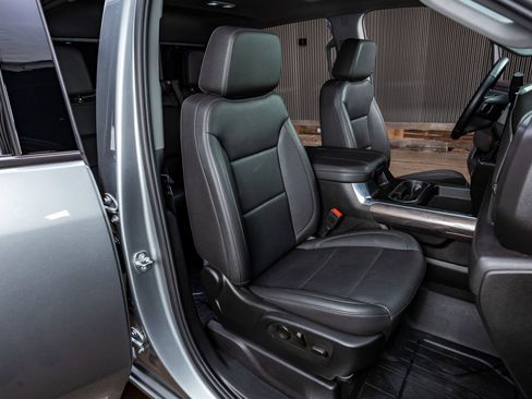 Used 2025 Chevrolet Silverado 2500 LTZ w/ LTZ Plus Package image 30