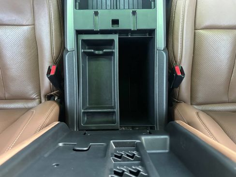 Used 2019 Nissan Titan Platinum Reserve w/ Platinum Utility Package image 27