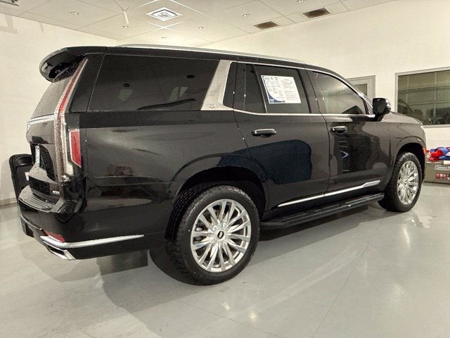 Used 2024 Cadillac Escalade Premium Luxury AWD/4WD image 13